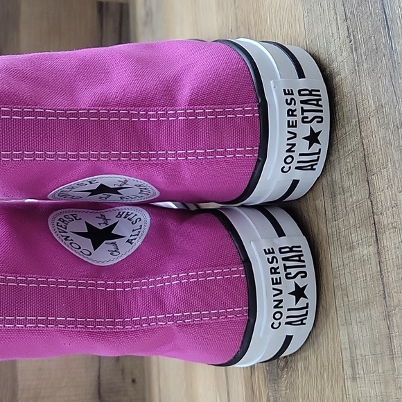Converse high top Brand new. - Picture 6 of 11